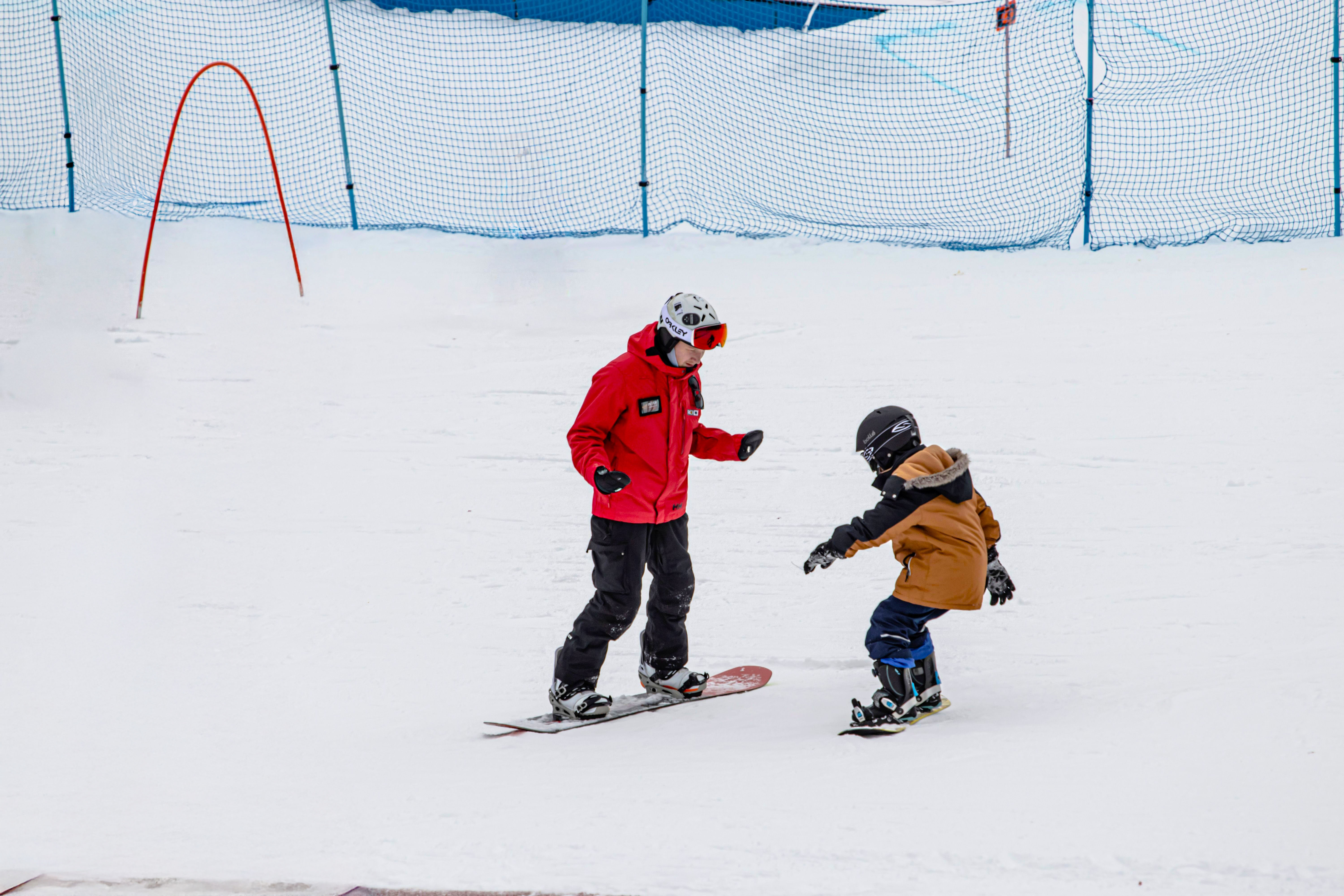 TELUS Learn to Snowboard Group Full Day Lesson (Age 5-12)